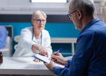 Comprendre le lien entre mutuelle et arrêt de travail