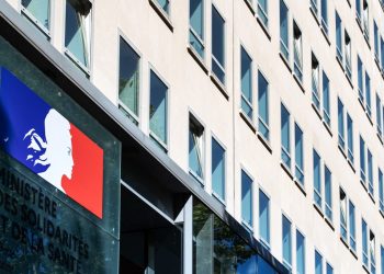 découvrez les options d'assurance santé proposées par le ministère pour vous et votre famille. protégez votre santé avec des couvertures adaptées à vos besoins et bénéficiez d'un accès à des soins de qualité.