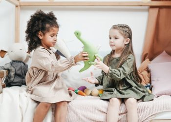 découvrez des conseils et des ressources sur la santé mentale des enfants. apprenez comment soutenir le bien-être émotionnel de votre enfant et identifier les signes de détresse psychologique. offrez à votre enfant un environnement propice à son épanouissement mental.