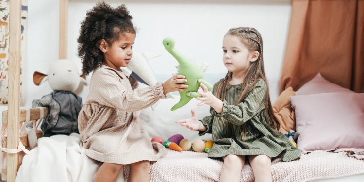 découvrez des conseils et des ressources sur la santé mentale des enfants. apprenez comment soutenir le bien-être émotionnel de votre enfant et identifier les signes de détresse psychologique. offrez à votre enfant un environnement propice à son épanouissement mental.