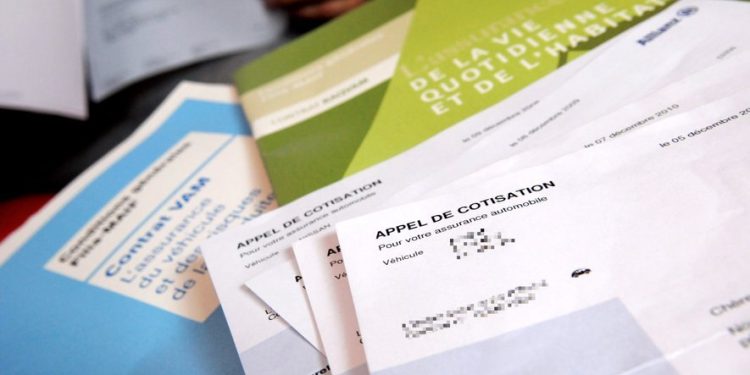 découvrez pourquoi les tarifs des assurances auto, habitation et santé augmentent en 2024, et comment vous préparer à ces hausses pour protéger votre budget.