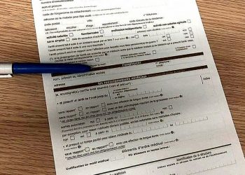 découvrez les enjeux du télétravail en arrêt maladie et les débats autour d'une reconnaissance officielle de cette pratique.