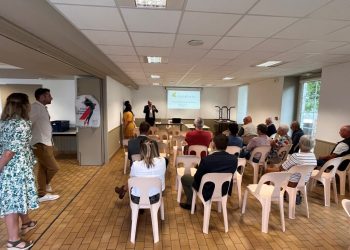 découvrez comment les villes innovantes développent des mutuelles locales pour renforcer la solidarité et favoriser le développement durable au sein de leurs communautés.