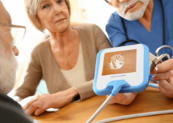 découvrez comment choisir la mutuelle santé senior adaptée à vos besoins pour une couverture optimale et des remboursements avantageux.