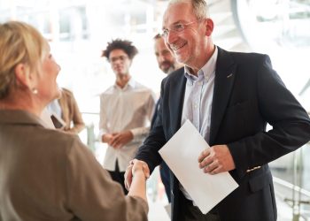 découvrez le prix santé entrepreneur lancé par harmonie mutuelle, une initiative pour valoriser l'engagement des entrepreneurs en matière de santé et de bien-être au travail.
