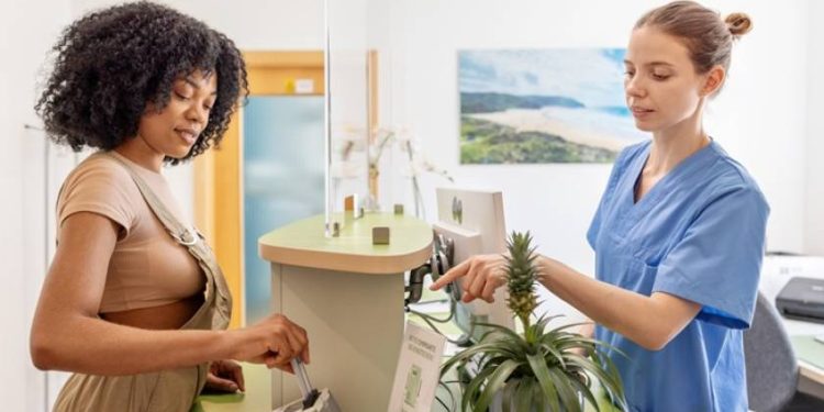 astuces essentielles pour réduire le coût de votre assurance santé complémentaire