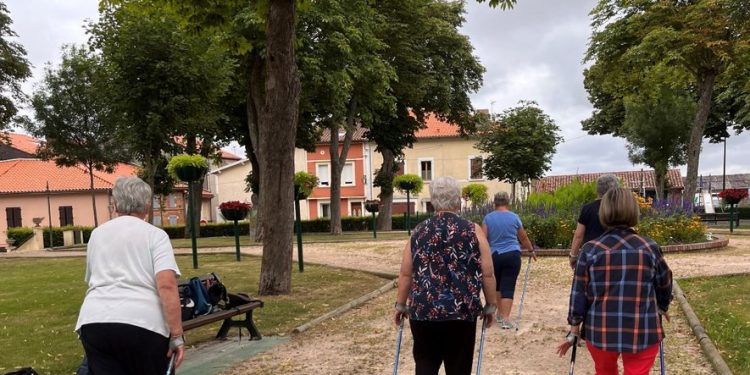 découvrez le club santé seniors à neuville-sur-ain, un espace dédié au bien-être et à la santé des seniors avec des activités adaptées et un accueil chaleureux.
